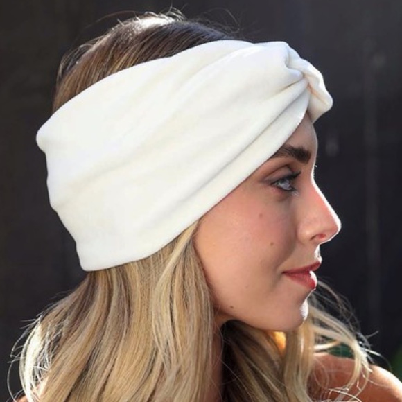 Blush Twisted Wide Velvet Headband - Picture 4 of 5